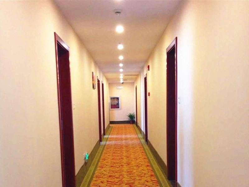 Greentree Inn Zhejiang Ningbo Dongqian Lake Yinxian Avenue North Mozhi Road Business Hotel Bagian luar foto