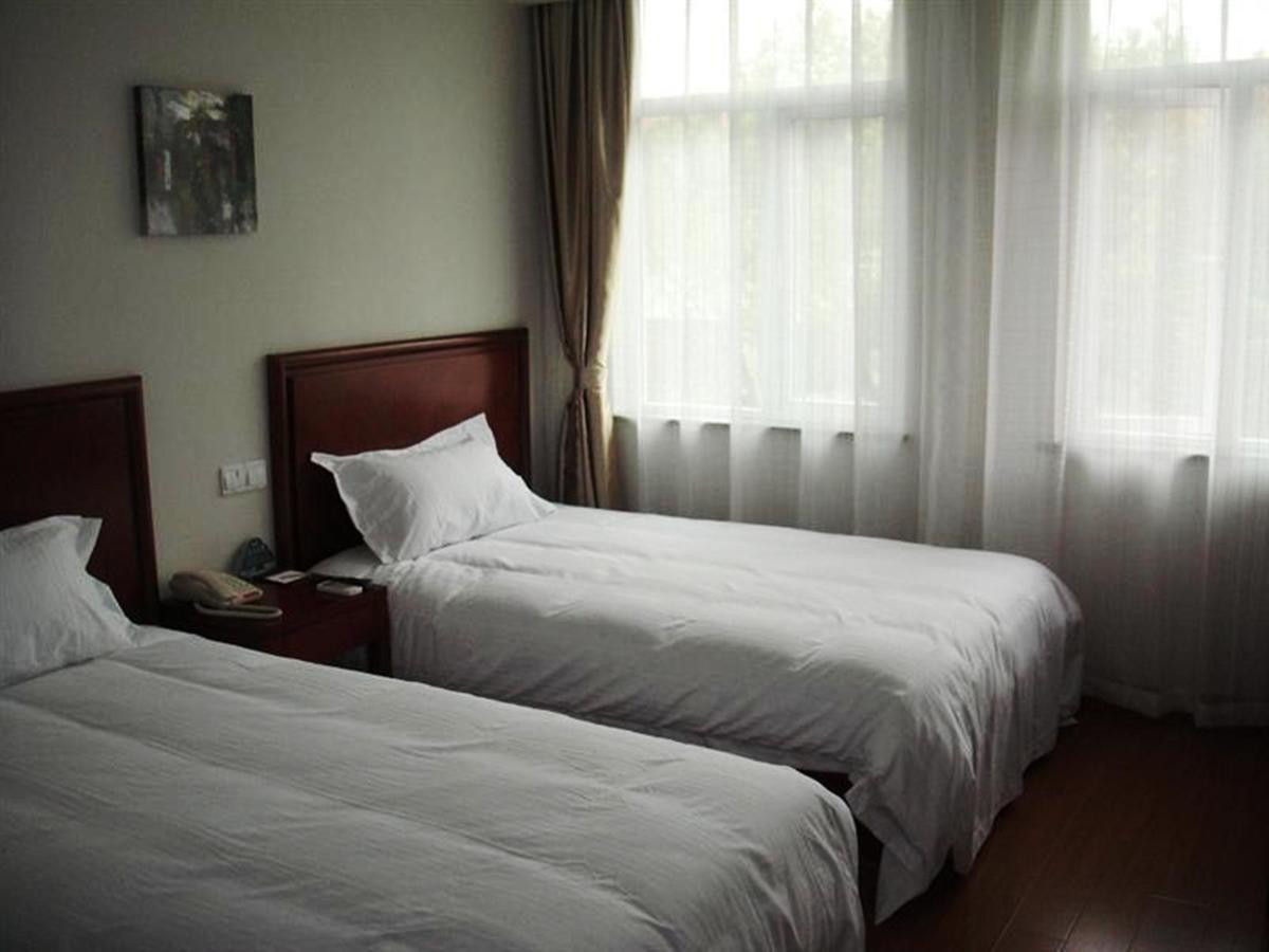 Greentree Inn Zhejiang Ningbo Dongqian Lake Yinxian Avenue North Mozhi Road Business Hotel Bagian luar foto
